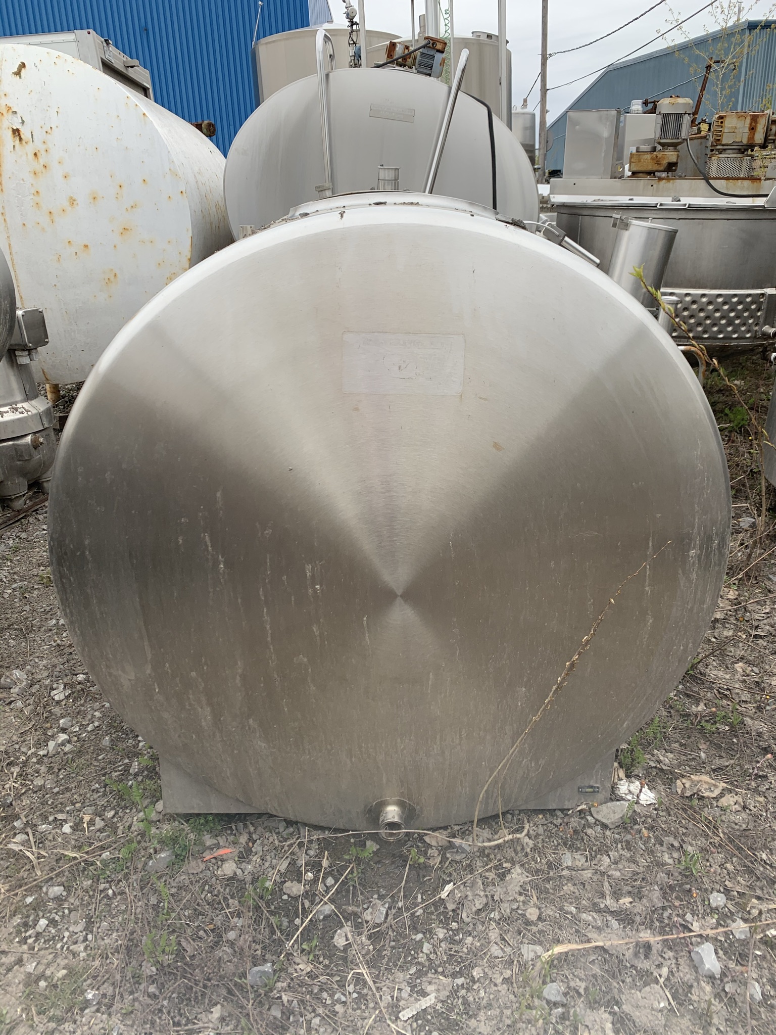 Réservoir horizontal 600 gallons (2400 litres)